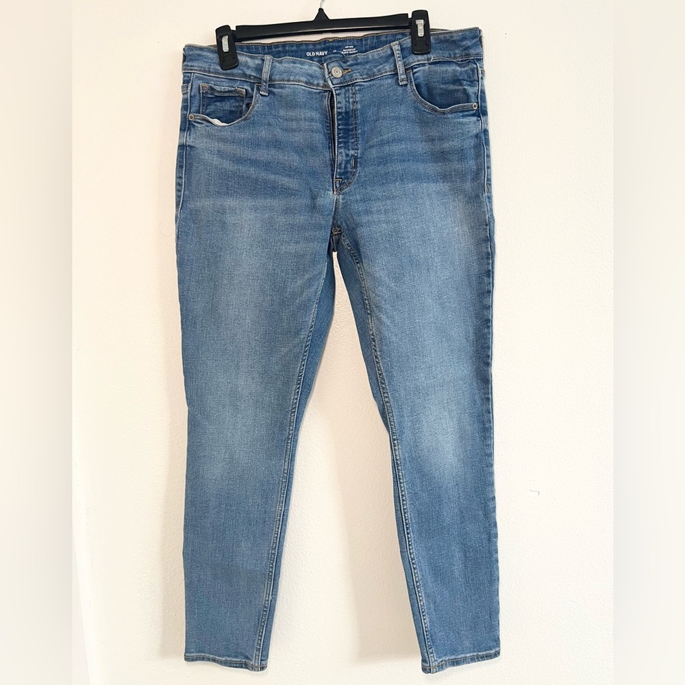 Old Navy Rockstar Mid-Rise Super Skinny Jeans